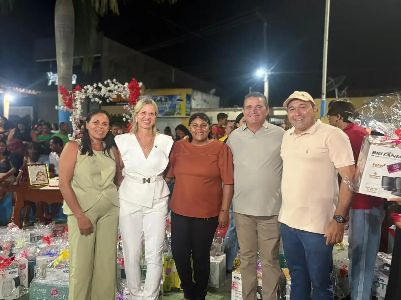 Foto 1 – Governo Municipal realiza a tradicional Festa das Mães.
