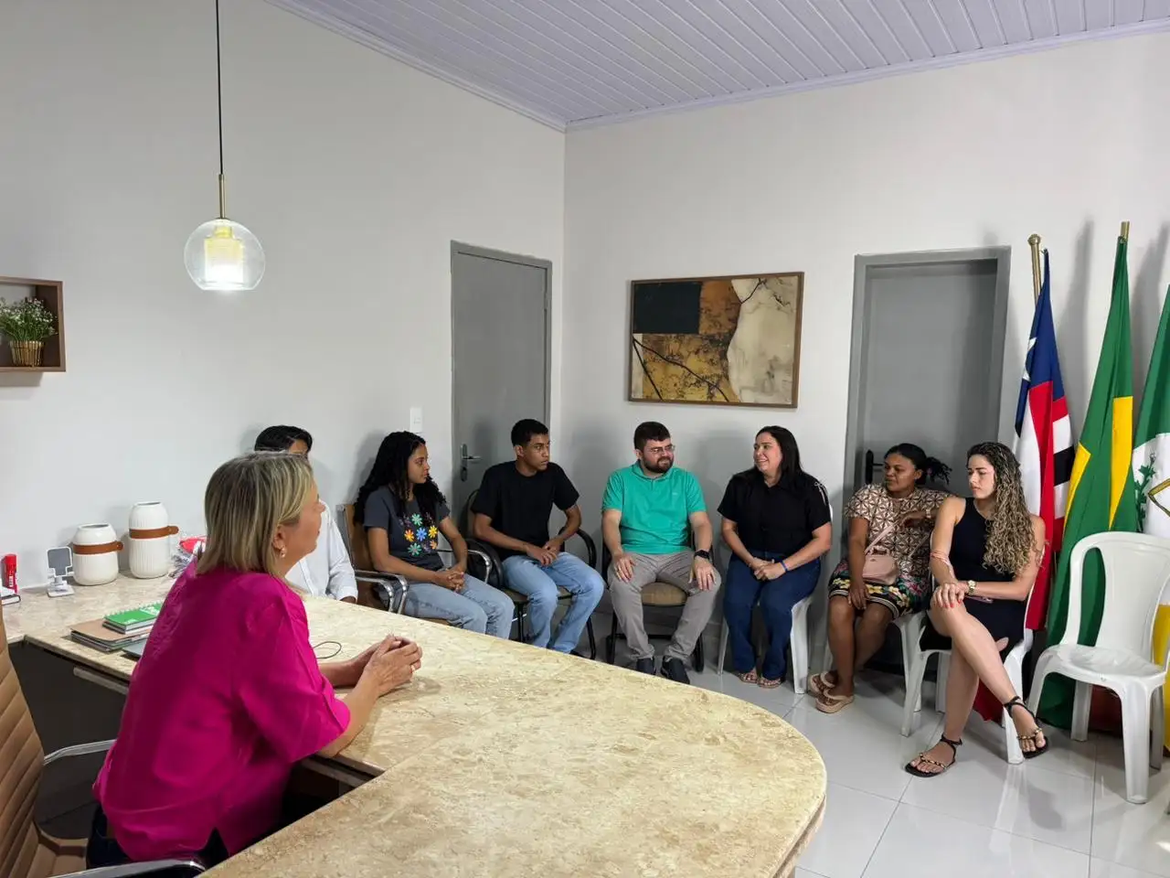 Foto 3 – Prefeitura de Paraibano realiza importante reunião com os jovens e o coordenador estadual do Programa Trabalho Jovem.
