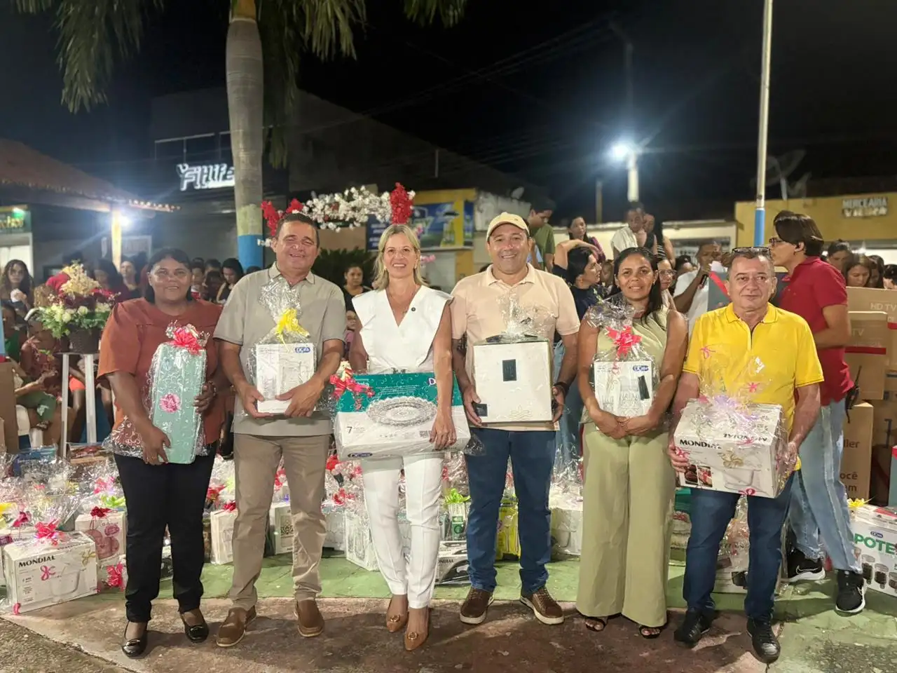 Foto 2 – Governo Municipal realiza a tradicional Festa das Mães.